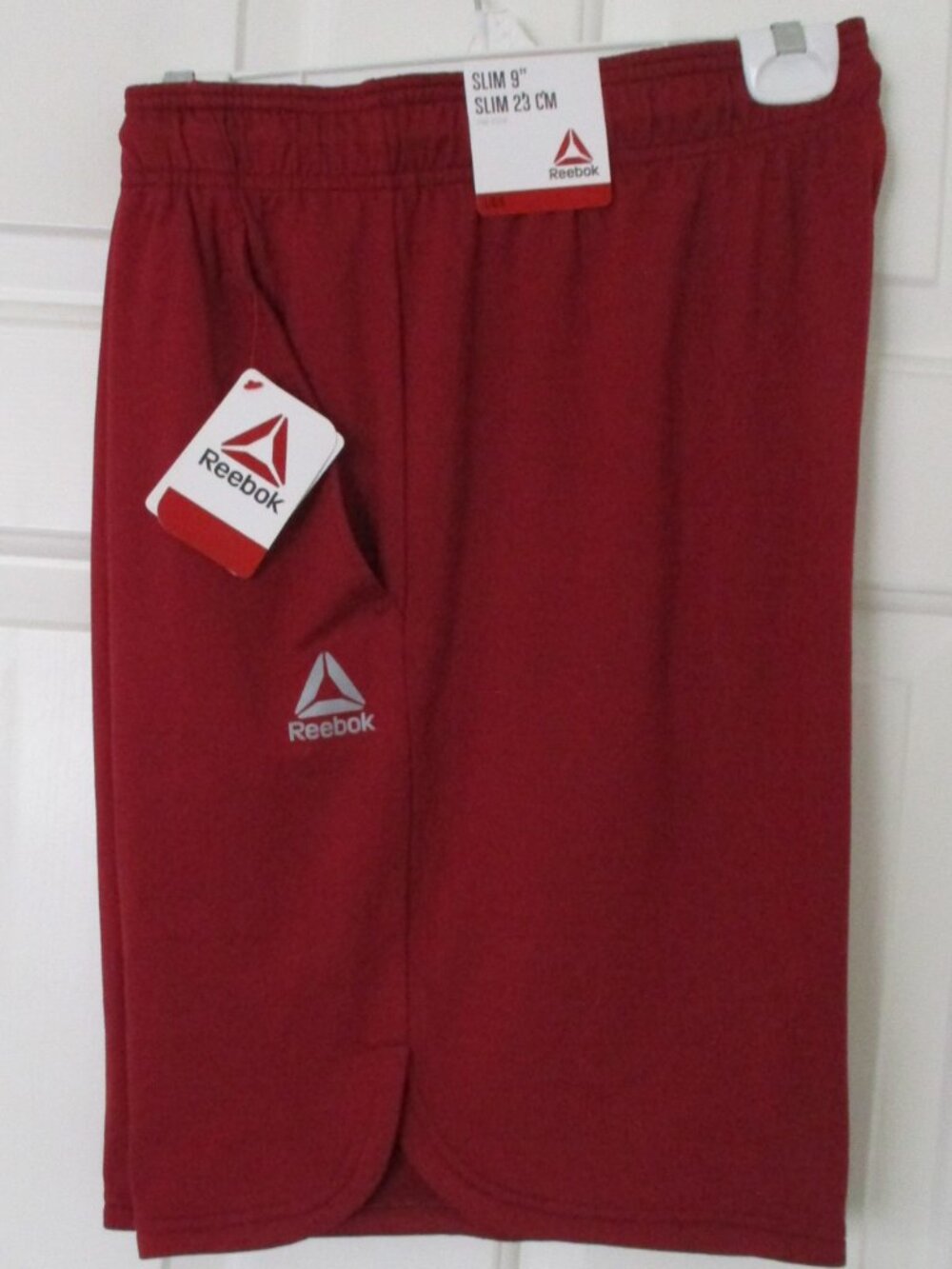 Reebok Mens Wine Red Elastic Waistband Drawstring Gym Short Pant NWT- Size Large